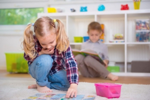 Asociar cosas - Vocales en preescolar